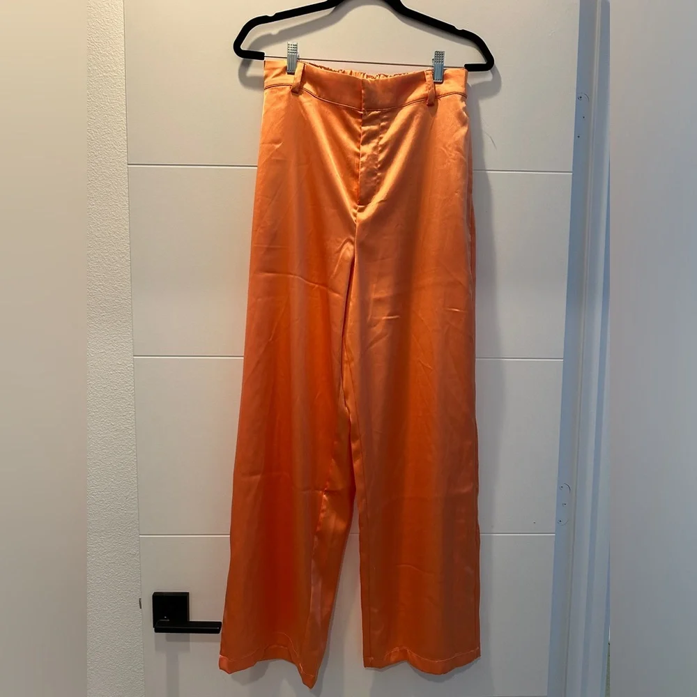 House of Harlow 1960 Orange Satin Crop Top & Wide-Leg Pant Set Chic | NWT S & M - Picture 9 of 12